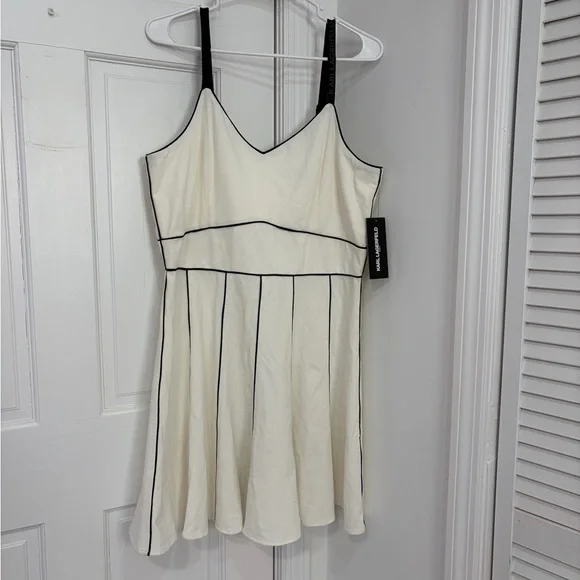 Karl Lagerfeld Black and Cream Label Detail - Picture 1 of 6